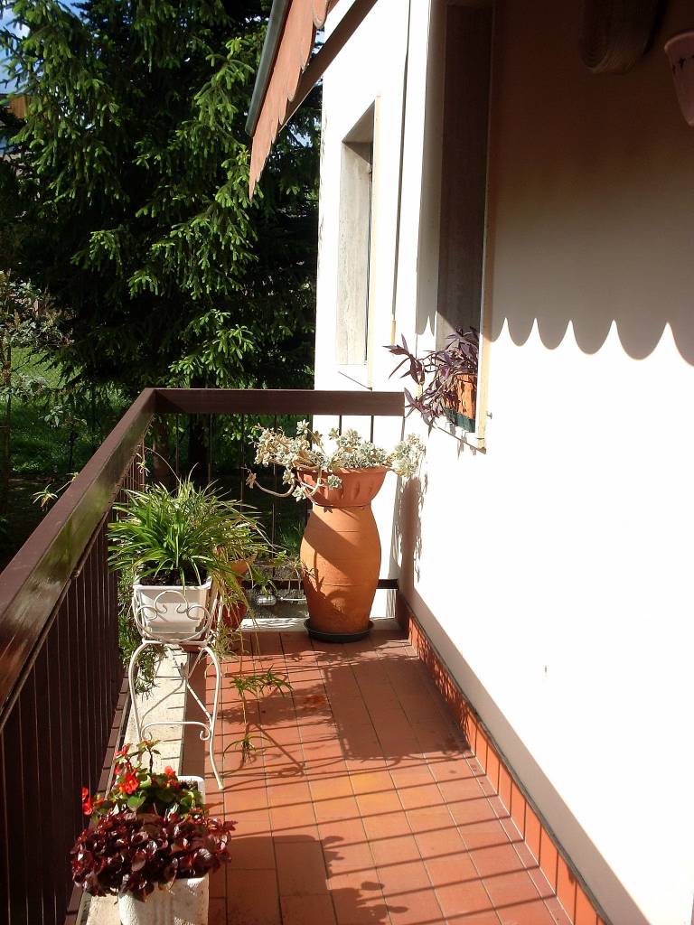 RIF. 5041 balcone E 70.0000001