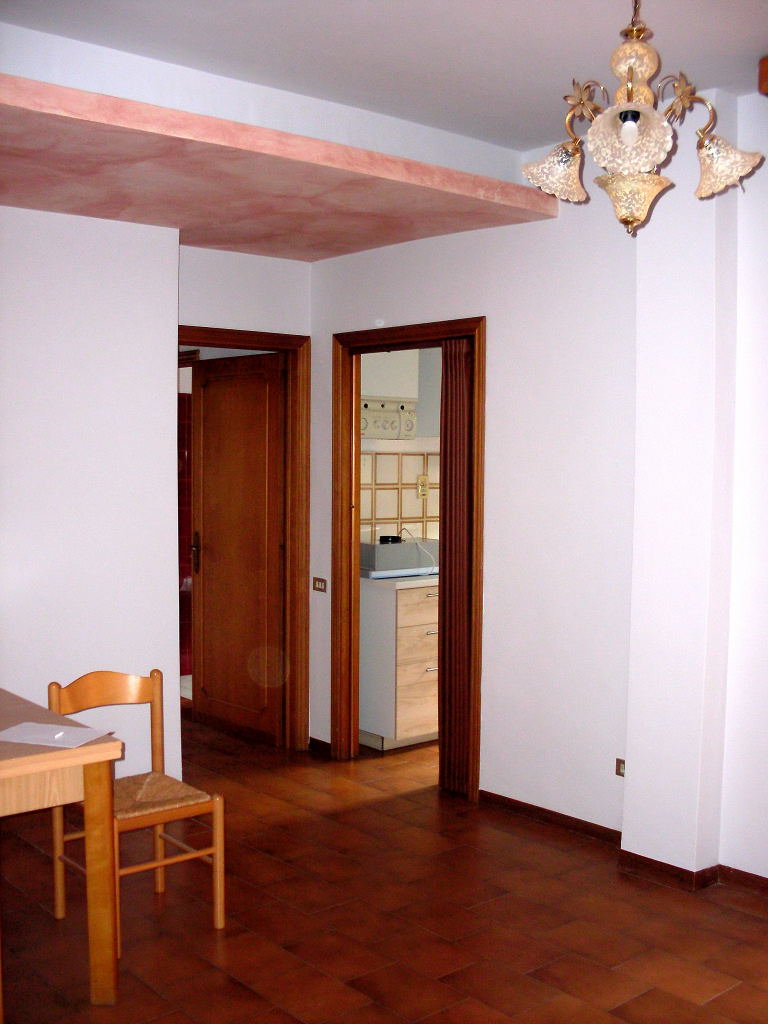 RIF.-2010-A-soggiorno-vista-cucina-verticale0001.jpg