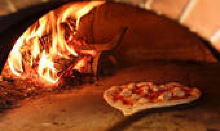 Vic.ze Montecatini Terme – NS. Esclusiva ! – Attività Ristorante / Pizzeria con forno a legna €uro 50.000