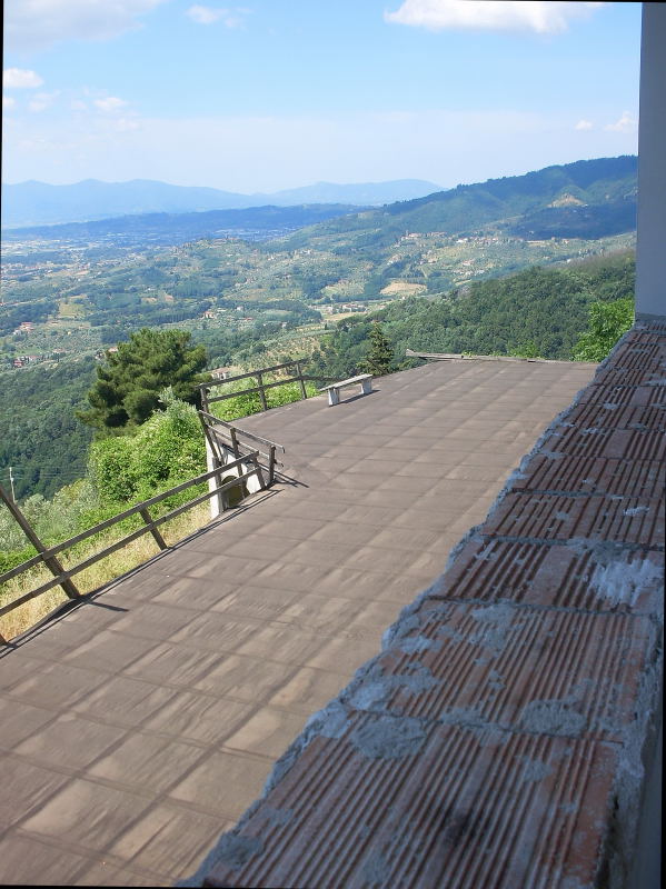 Covelli-terrazza-con-vista-panoramica-Montancolle0001.jpg
