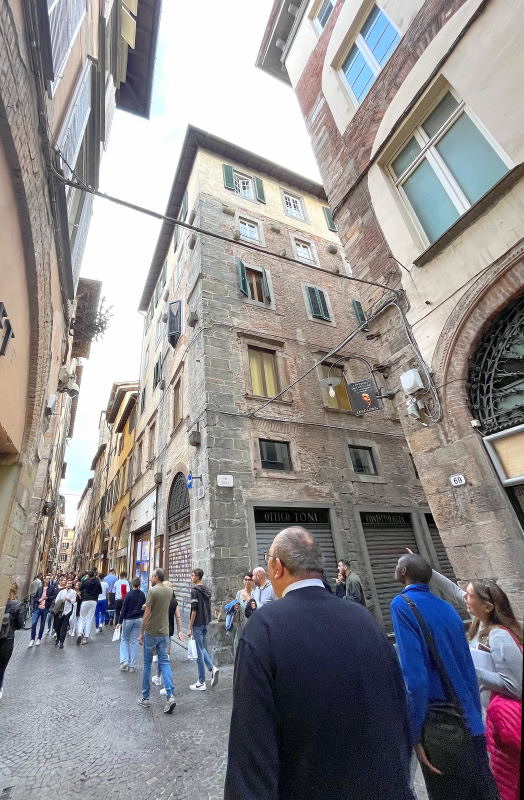 Ns. Esclusiva ! Lucca città – storico Ristorante / Enoteca tipica toscana con spazio esterno €. 290.000